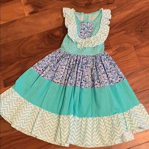 Custom made size 6/7 girls dress never worn